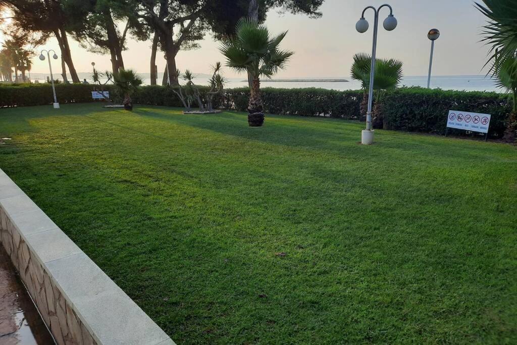 Apartamento Con Piscina, En Primera Linia De Mar. Cambrils Exterior photo